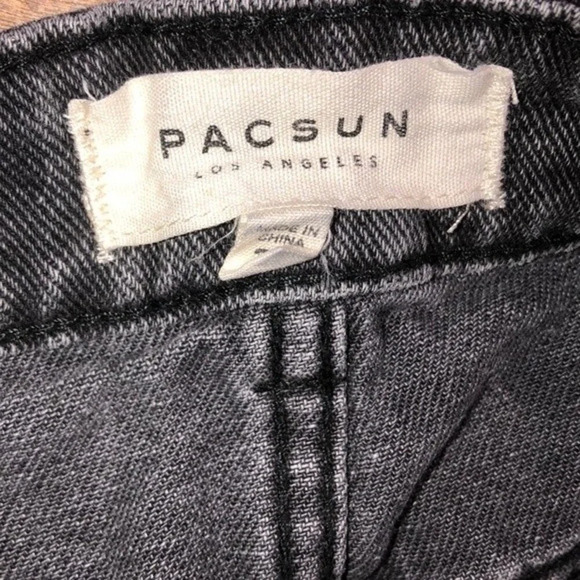 Pacsun size 25 black distressed jean mini skirt - Picture 3 of 7